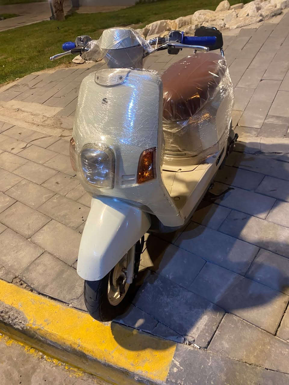 نامرحبا ماكس بوليسي كفاله كفاله ختم واحد كلهه بلاديه و كلهه شغاله اي نقص ما بيهه السعر مناسب بصره جمهوريه قرب السوق اتصل وتدلل ***********
