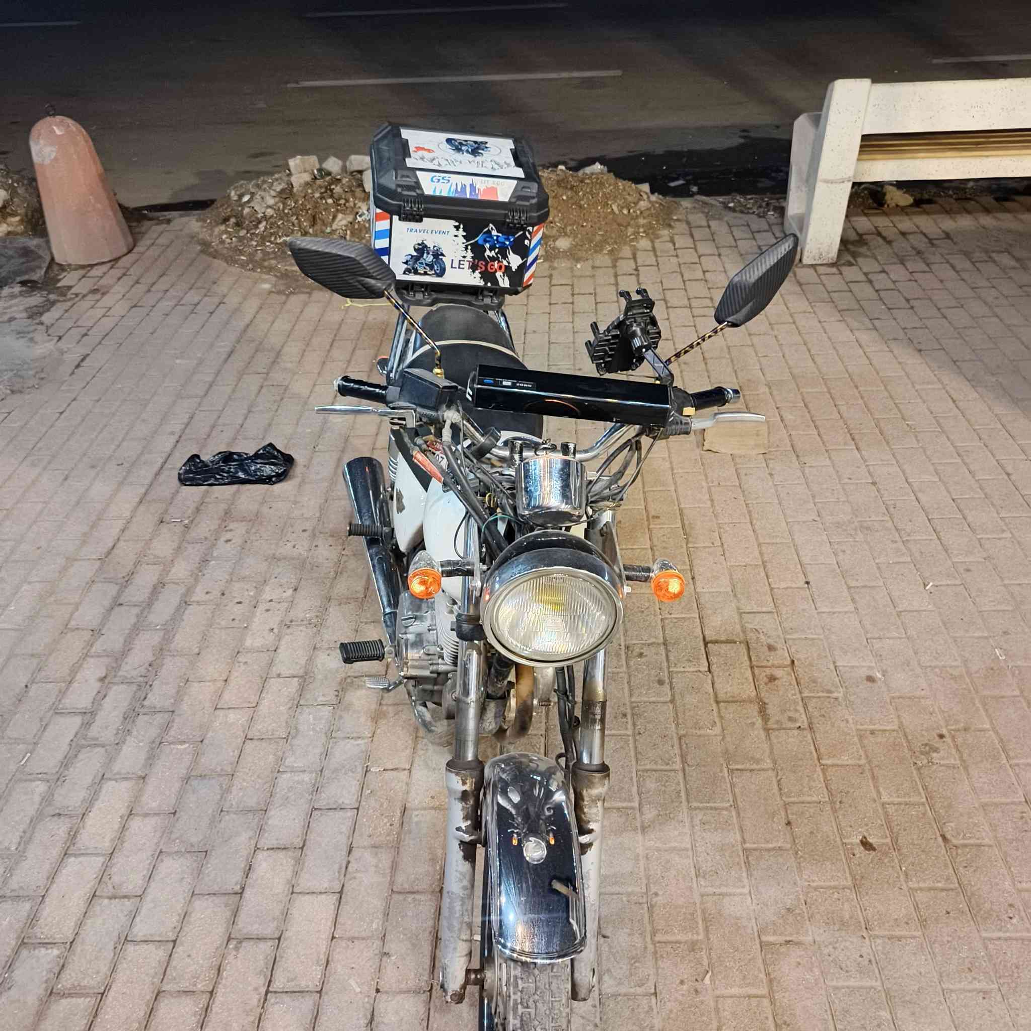 سلام عليكم شباب عندي هاي دراجة فورتي ساسوكي دراجة مكينة خير من الله بس بيه بعض نقوصات محركه 250 ومستعجل على بيعته سعره 800 وبيه مجال  وهاذة رقم *********** أو مراسلة خاص
