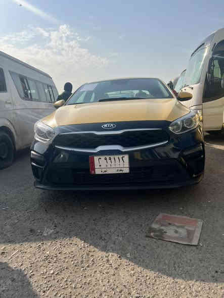 للبيع حادث جاملغ خلفي بدون دواخل وطخه واضحه بالجاملغ الامامي باقي كفالة سيارة باسمي ***********2019
