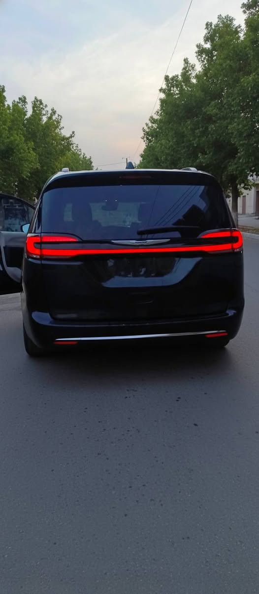 (L )كرايسلر باسفيكا تورنك
موديل 2023 
حادث: بنيد + صندوق /تبديل بنيد فقط 
بدون دواخل 
ايرباك : راجع وكاله تفصيخ والقطع المبدله موجوده
الممشا : 31،000 ميل قابل للزياده
رقم السياره : فحص مؤقت (تترقم جميع المحافظات+ شمالي )
  محرك 6 سلندر 3600

رادار امامي 
حساسات خلفية  
 نقطه عمياء   
 بصمة باب وبصمة تشغيل وتشغيل عن بعد 
كشن ذاكرة (خزن ميموري) لكرسي السائق
 ويل حجم 17  
 كاميرا خلفية دوارة مع الستيرن 
 باب جنطة كهربائي شفط 
 ابواب جانبية كهربائية مع بردات اصلية 
 غرفة السيارة جلد اسود    
شاشة دشبول كبيرة لمجموعة من الايعازات 
3 قطع تبريد 

 اتصال + واتس اب : *********** 

العنوان: تكريت
السعر :215 وبيه مجال
