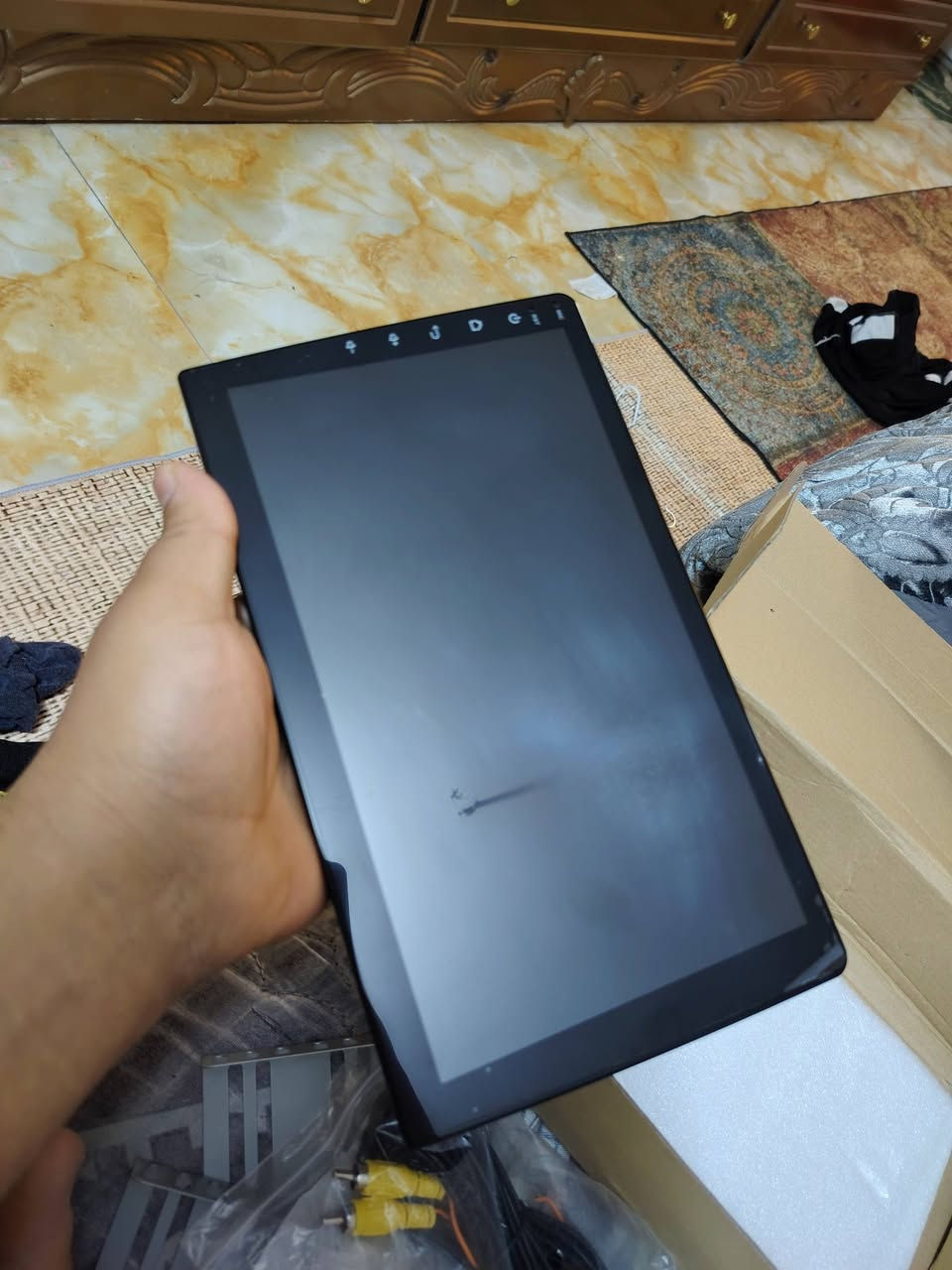 شاشه تاب ملحقاته كامله
السعر75 الف تواصل ***********
