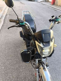 هارلي لبيع موديل 23 نوع الماسه بطاريات عشره يقرن كهربائيات كلها شغاله ...