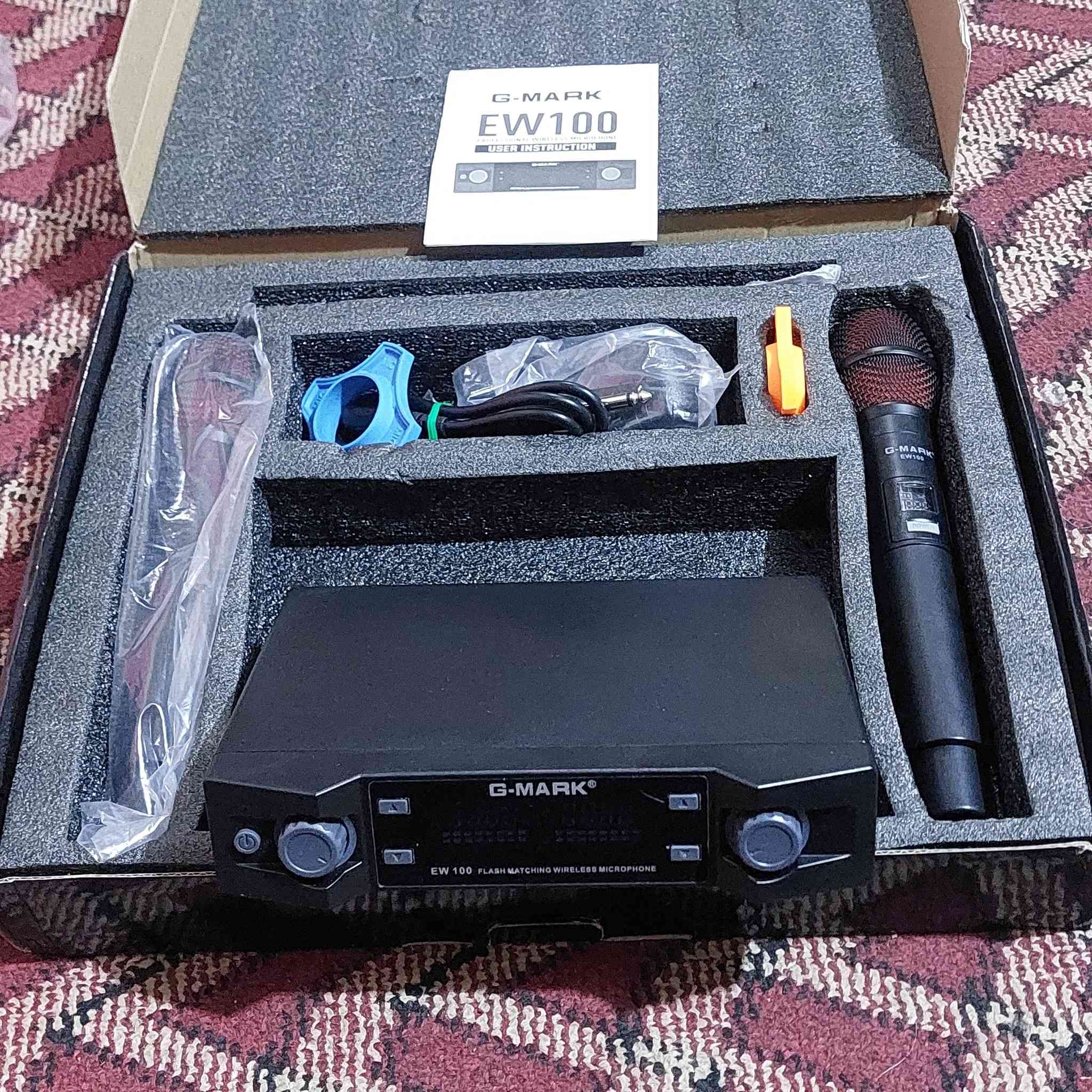 كامل كله شغال بس
مايك واحد ميشتغل جديد ما مستعمل


**إذا كنت صاحب هذا الإعلان وتريد حذفه لأي سبب، رجاءا أرسل رسالة إلى الدعم الفني**