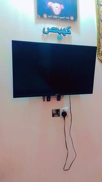 شاشة ٣٢ • للبيع