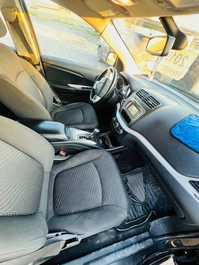 بسم الله مكلف بالنشر  *********** واتساب 
دوج جورني  2018 وارد أمريكي  
كير محرك تحويل بشرط رقم سليمانية 
محرك 4 سلندر 7  راكب 
مكان السيارة أربيل خبات 
5 قطع صبغ بدون شاصي 
*********** واتساب أربيل, العراق
