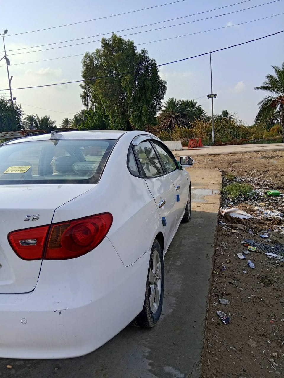 السلام عليكم من رخصة مدير الاكروب النترا افانتي متوئم دهوك سنويه ورقم دولي الون  رصاصي مصبوغه أبيض بيه كصه عنوان واسط السعر 40 وبيه مجال لشراي لتواصل على هذا الرقم *********** يوجد واتساب
