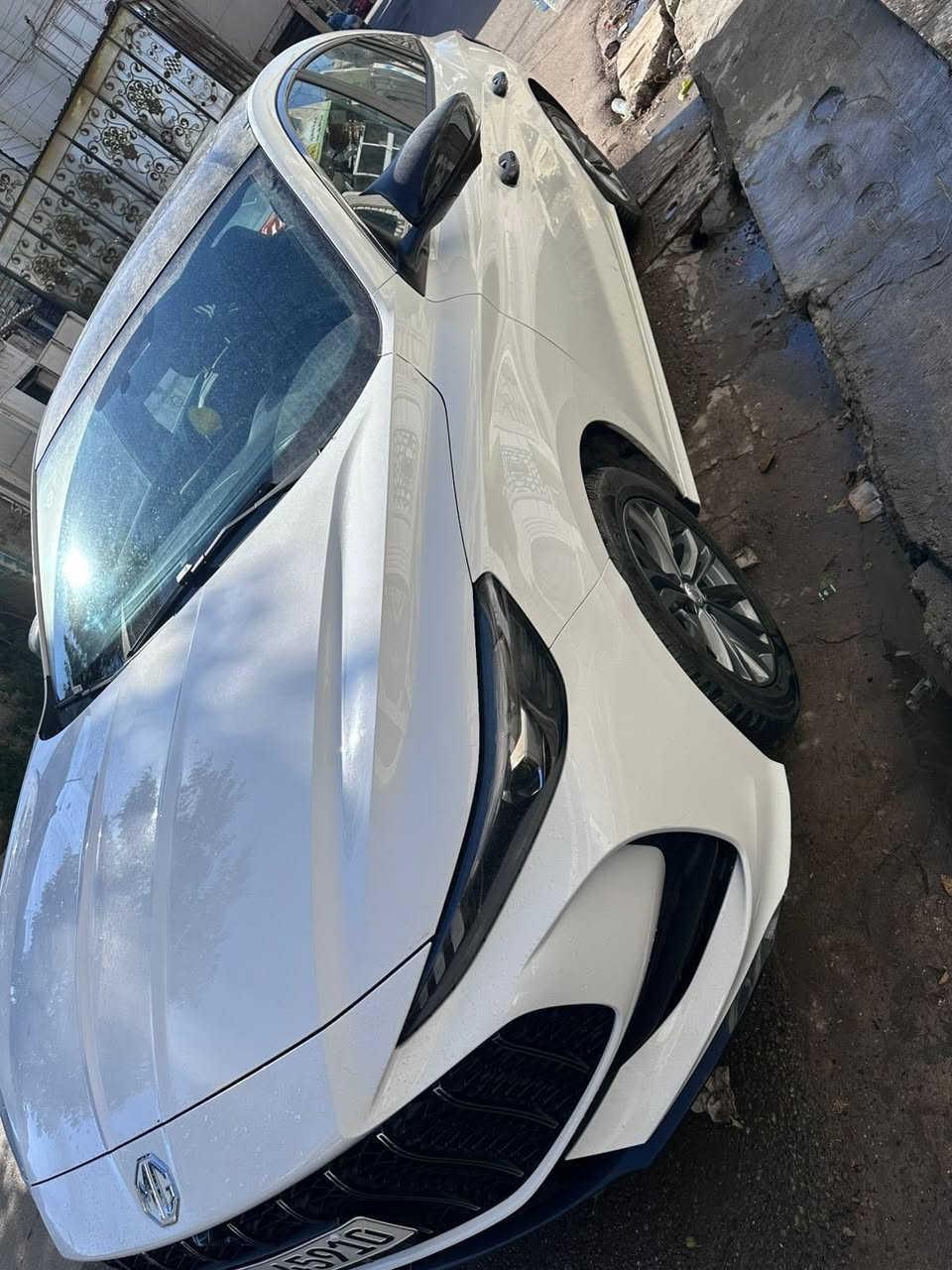 السلام عليكم ورحمة الله
Mg GT للبيع 🫶 
موديل : 2025 
ماشيه : 12 ألف فقط 
سياره فوول مواصفات 🚗
سلايد روف _ كشنات جلد _ تحكمات ستيرن _ أوتو هولد _ هند بريك بصمه _ شاشه _ كامره _ حساس خلفي _ لايت زنون _ شاشه اكتف
((مكان السيارة بغداد 📌)) 
ملاحظة: رصعة خفيفة جاملغ خلفي اليمنة
السعر 118  وبيها مجال بسيط
*********** يوجد واتس اب
