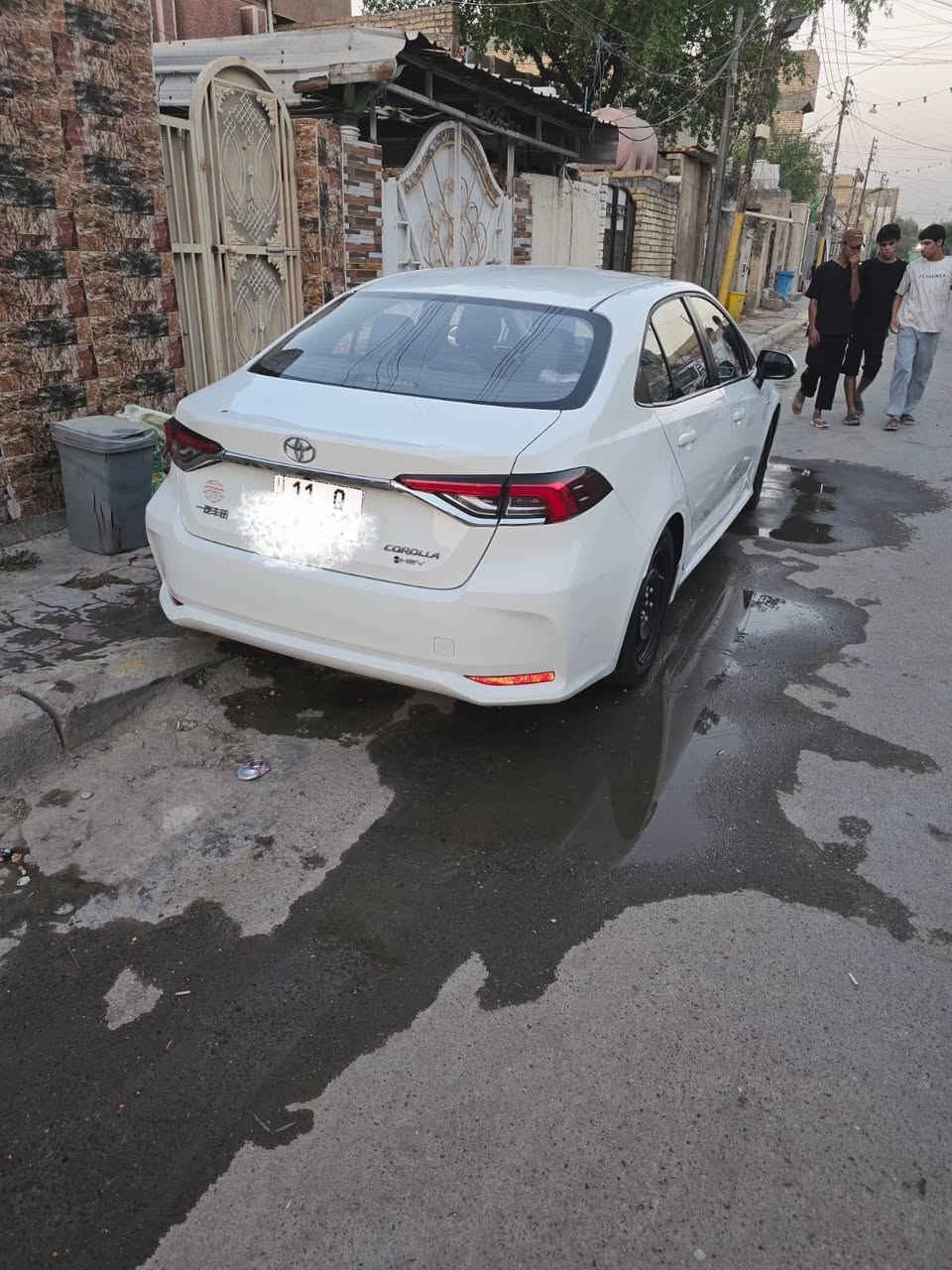 السلام عليكم كورلا هايبرد  
موديل 2025
ماشيه 27 
رقم بغداد  
السيارجه جديده  
كفاله عده طلقه بل صندوك  وبعدهه عله وضعهه 
السعر ب 150 
للستفسار ***********
مكاني بغداد
