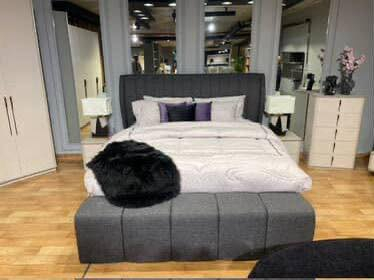 السلام عليكم غرفة تركية ضخمة 6 باب اصلية قابلة للفتح والشد نضام برغي ونت وزاوية مغلقة ممفتوحة سابقا مستخدمة 7اشهر فقط ماخذه ب 3 ملايين ونص اريد ابيعه  ب مليون وربع مكانهة شعب ‭
0778 236 6881‬
