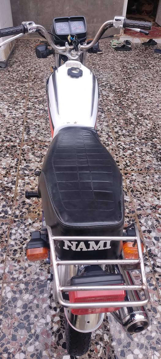 دراجه نامه اصلي شاصي ومكينه كلك كلك مكفوله عشائر دراجه كلهه شغاله كهربائيات شغاله المكينه قبل 5 ايام من جفتته وبدلت الهه غراض كله جديد دراجه خير من الله مكان المجر الكبير سعر 650 وبيهه مجال قليل للستفسار ***********
