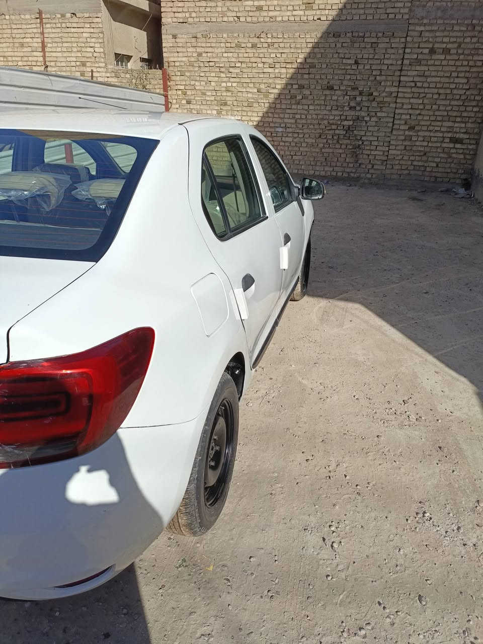 اسلام عليكم
رينو سيمبل 2020 حره اوتماتيك رقم بغداد الجديد باسمي سياره جديده على وضع الشركه مابيهه نقص برغي تجي وتفحص بعينك كشنات جلد والارضيه مدوشمه بالكامل (كير محرك تبريد كهربائيات صدر تخم تاير غرفه كلهه 💯) بيهه صبغ ماشر عليه فقط طخه بصيطه الدواخل كفاله رايدهه 84$ مكاني بغداد /كريعات
الشراي يتصل *********** مكلف بنشر
