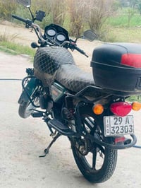 دايوان للبيع مكفولة كفالة عامة  ماشية 15الف  سعرها 2300وبيها مجال بسيط...