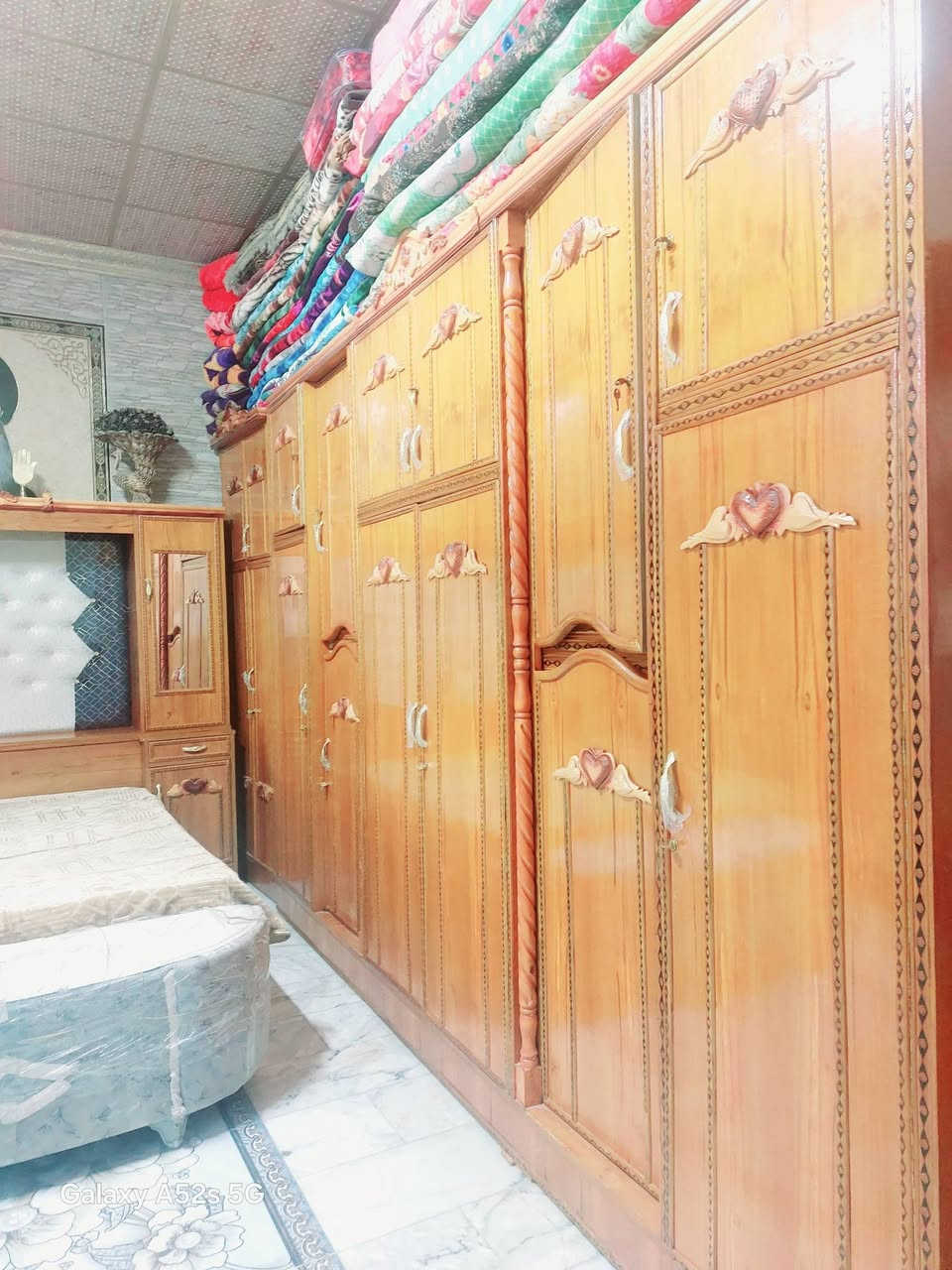 سلام عليكم غرفت خشاب 12باب +زاويه 4بيبان ستخدام 5تشر سعر 1200وبيه مجال العلوان نجف ***********
