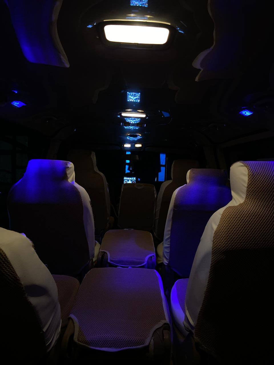 اسلام  عليكم  سياره ستاركس للبيع
2009 محور مسكر 12 قبق اسود كفاله عامه 
شرط محرك كير حداديه 100% تخم تاير 
المكان واسط الزبيديه 
الاتصال ***********
