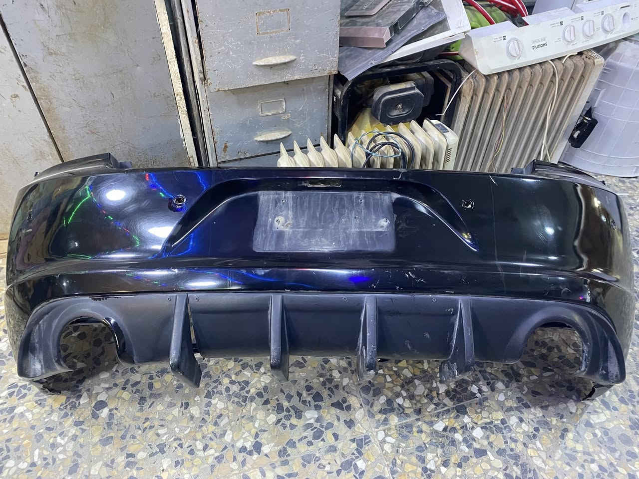 السلام عليكم 
دعاميه خلفية sxtبلادية اللون اسودكاملة مع الدفيوزر نضيفه جداً العنوان بغداد *********** ترهم من ل15 ل23
