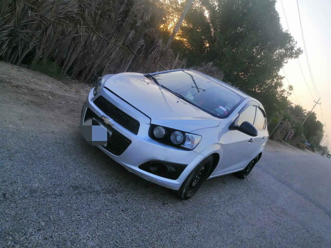 السلام عليكم تحيه طيبه شوفر ليت افيو سونك اوتماتيك موديل 2012 خليجي بسمي السياره جديده احلئ من الصور سنويه جديده السعر 65 الشراي يتص***********
