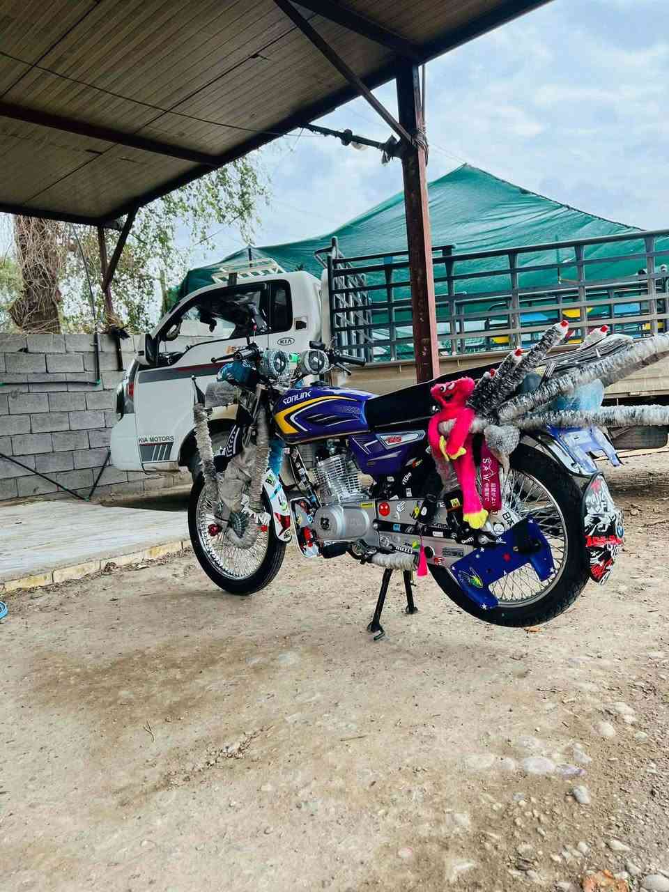 السلام عليكم
دراجه تايكر للبيع موديل 2025. +5كيرر 
دراجه فول اي نقص مابيها

(السعر خاص ) 
مكاني ديالئ شهربان


**إذا كنت صاحب هذا الإعلان وتريد حذفه لأي سبب، رجاءا أرسل رسالة إلى الدعم الفني**