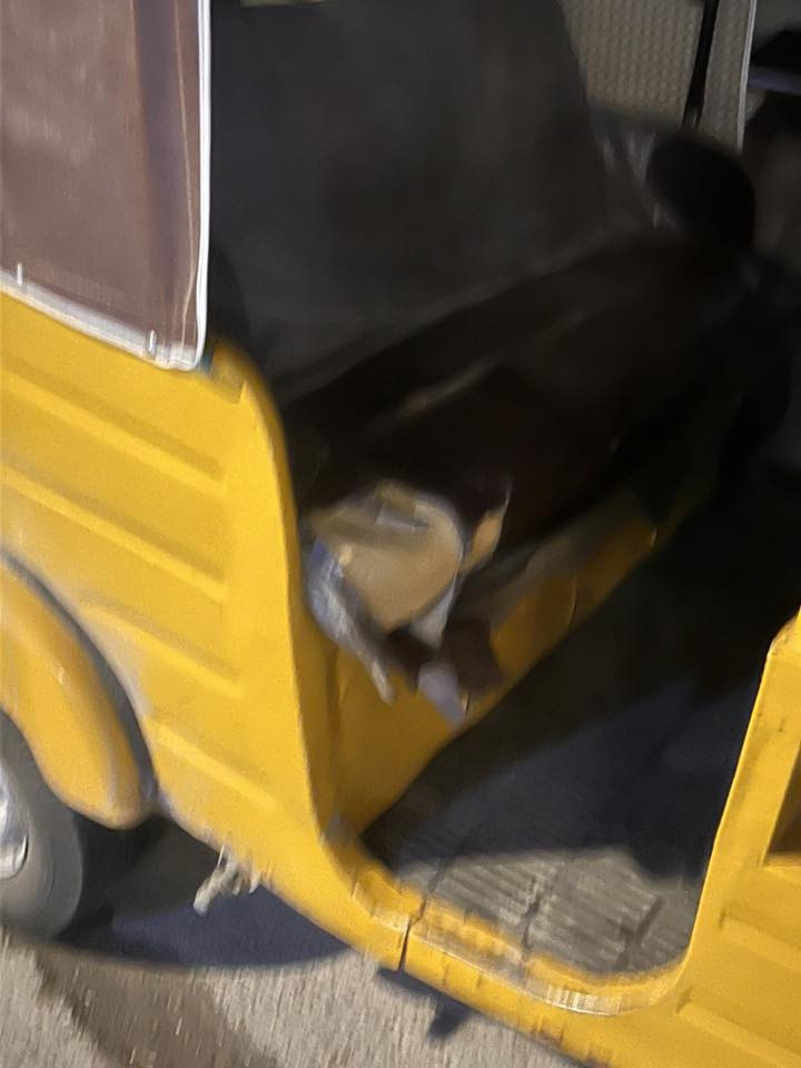 تكتك لبيع مديل ٢٠ رقم بيه ضربه بل صفه شبر بس وباقي كفاله سعر ٦ملون ***********
