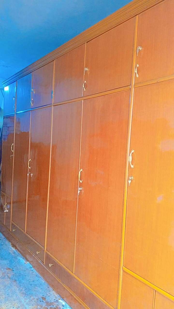 سلام عليكم كنتور 6 ابواب طابقين تزكام درجى اولى داخل خارج صاج ضهر چرچوبه صبغ حراري رش
السعر 400 توصيل وشد مجاني داخل النجف للستفسار اتصل او مراسله واتساب 
‏‪***********‬‏
