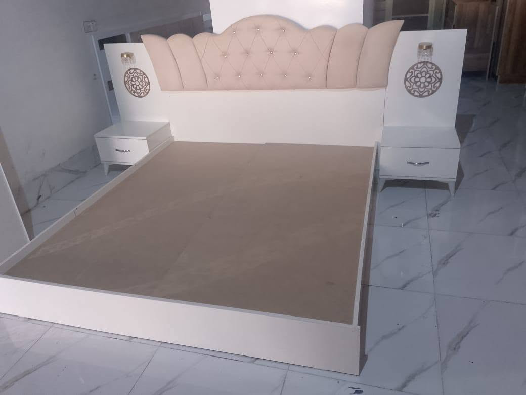 للبيع غرفه نوم شرط النظافه سعره 350 للاستفسار اتصل ***********
