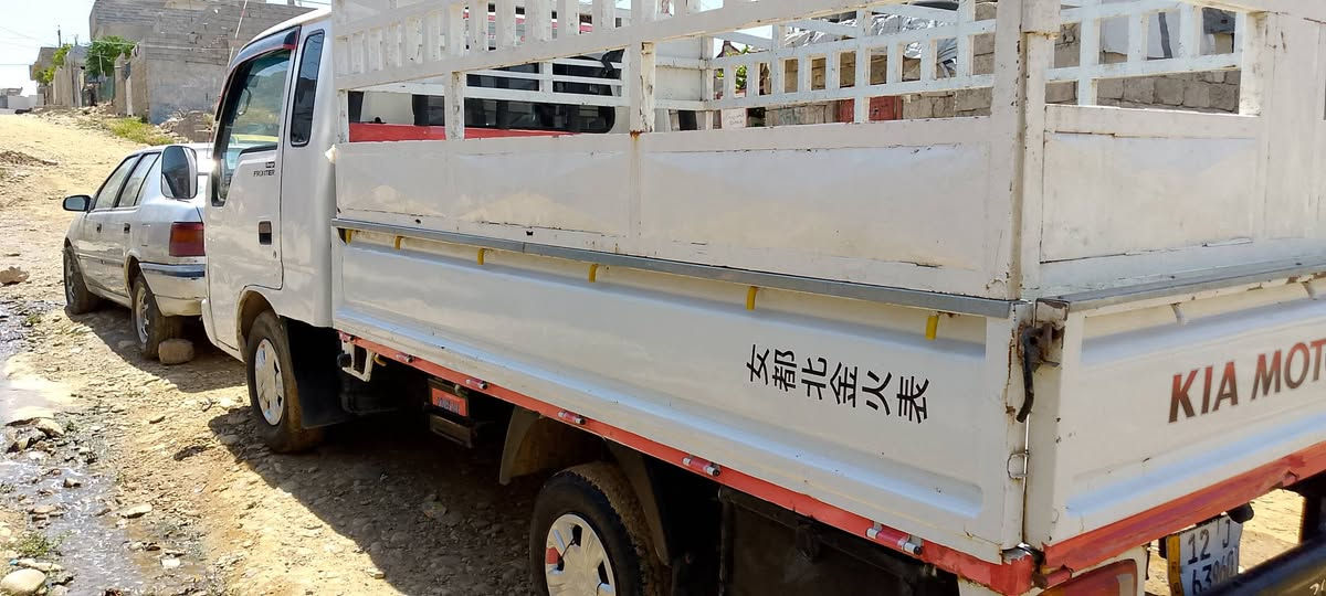 للبيع موديل 2000
كير محرك شاصي اكسن شرط 
شرط التحويل السنوية والهزا جديدة 
بسمي شرط التحويل 
الإتصال على الرقم ***********
