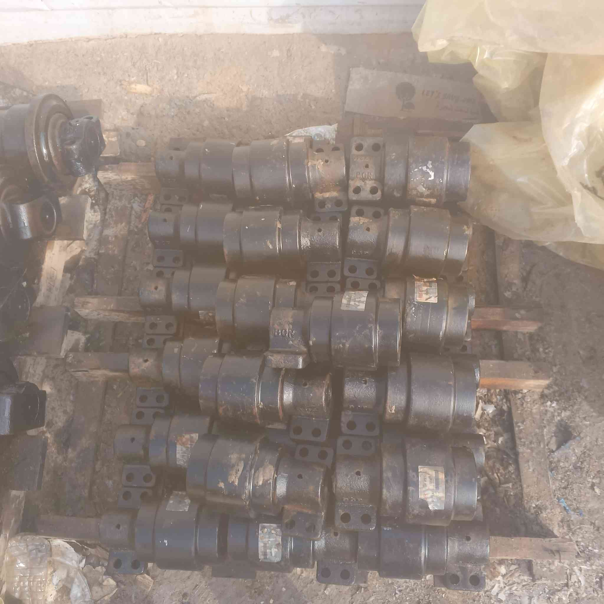 على بركة الله يوجد لدينا:
سبروكتات Z,Z3 + رولات Z,Z3 + ورولات مكينة 350
للاستفسار اكثر:‏
‪***********‬‏
