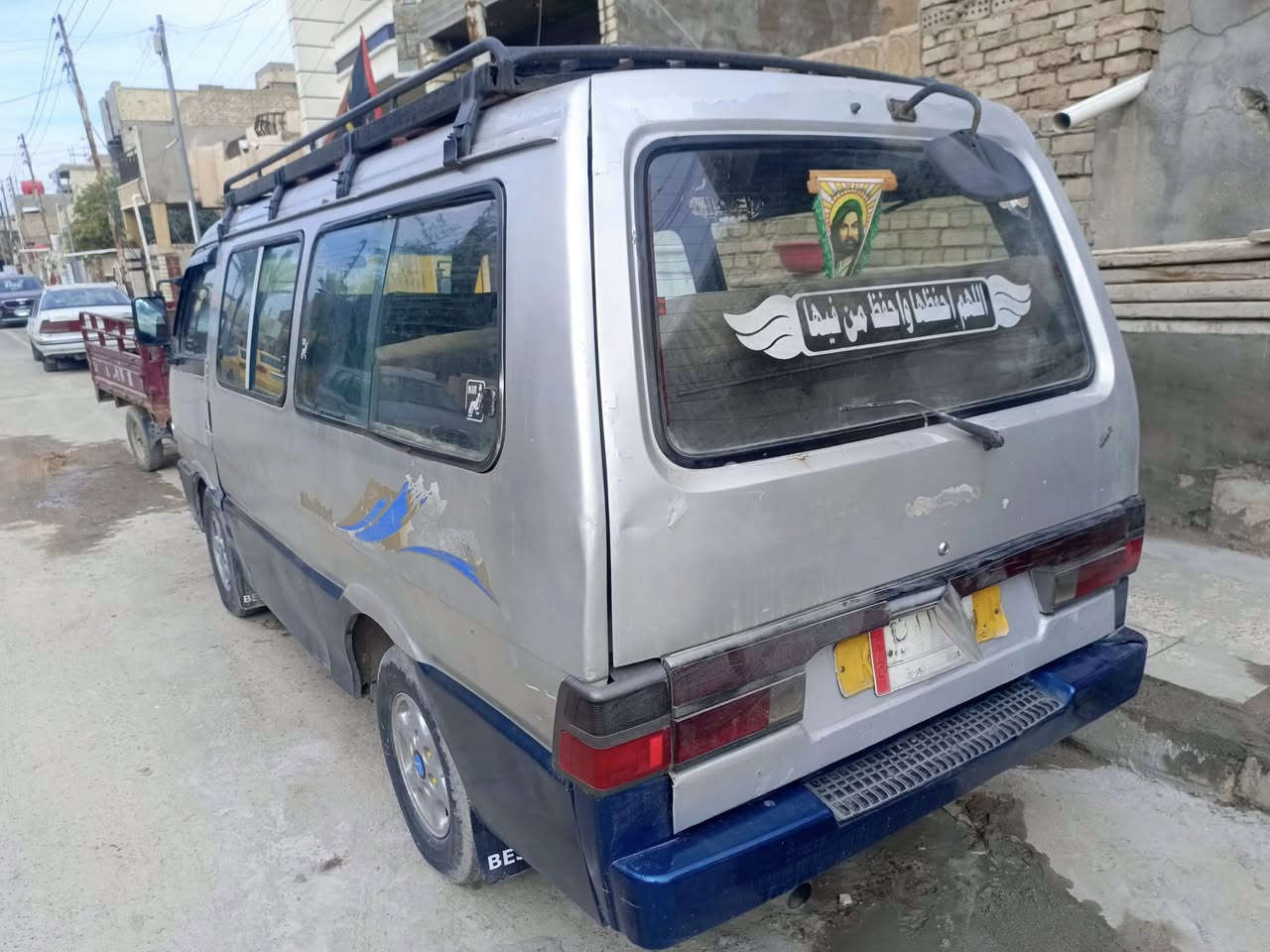 السلام عليكم كيا بستا موديل ١٩٩٣ 
رقمها بغداد سنويه لحد 2028
سياره حلوة كهربائيات كلها شغاله 
 صدرها بحاله جيدة  
عنوان بغداد تقاطع درويش حي التراث 
السعر ٣٥ وبيه مجال حك الجيه
***********اتصال
