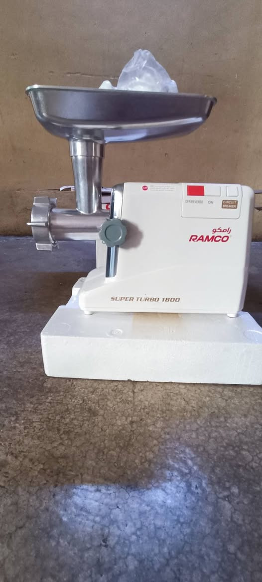 مثرامة لحم أصلية جديده بالكارتون ملف نحاس منشأ اردني ب ١٢٥ ألف وعجانة حجم ٧ ونص لتر جديدة بالكارتون ملف نحاس منشأ تركي ب ١٢٥ ألف مكاني كركوك موبايل ***********
