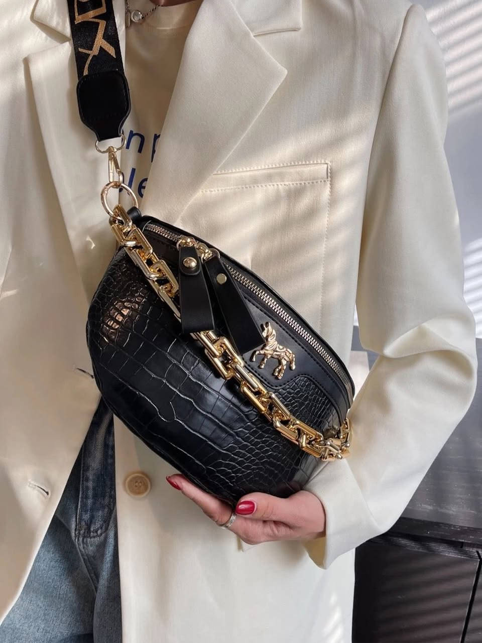 ‏عملية وأنيقة بنفس الوقت
‏اختيارك اليومي المثالي✨👜


**إذا كنت صاحب هذا الإعلان وتريد حذفه لأي سبب، رجاءا أرسل رسالة إلى الدعم الفني**