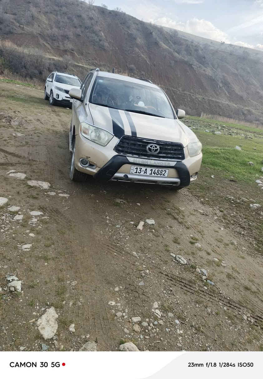 سلام عليكم من رخصه الادمن تويوتا هايلندر موديل ٢٠٠٨ ٧ راكب بسمي حادث جاملغ لايسر سعر ١١٨ كير محرك تبريد خير من الله دواخل نضيف ‏‪***********‬‏ مكاني بغداد تاجي
