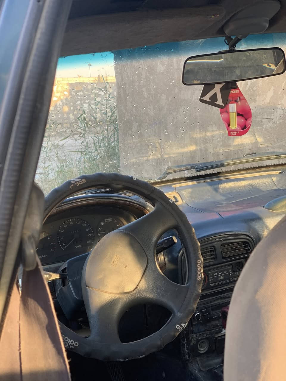 ً
سلام عليكم 
كيا سبورتج خليجي للبيع 1994 
فور ويل 
دبل كير 
رقم بغداد انكليزي سنويه 2031 
مكينه وكير كفاله 
مكفوله من الضربه 
السعر /45
***********
