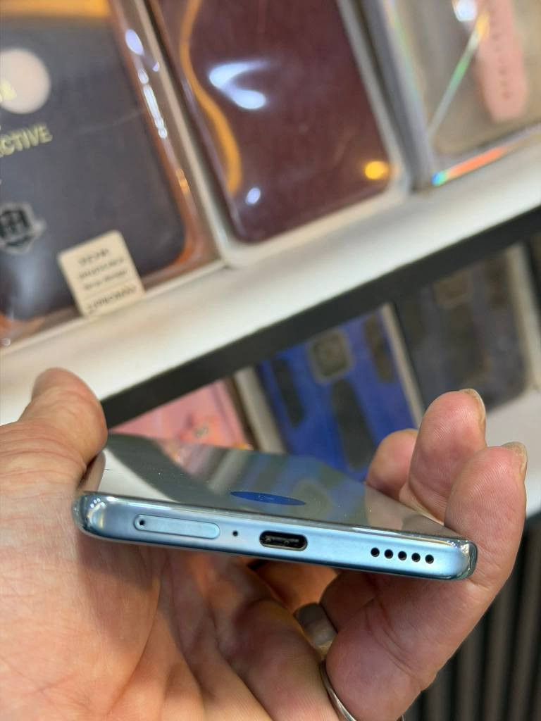 للبيع HONOR X9c 5G  جهاز جديد كفاله ستخدام سبوع 
ذاكرة  G 256 وعشوائية 24
بطارية 6600 شحن سريع 
 يشغل 90 فريم ببجي باقي الالعاب يشغل 120 فريم 
السعر 350
 تواصل *********** النجف, العراق
