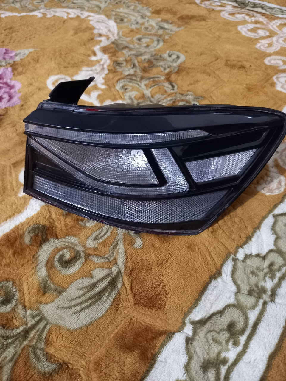 لايت اصلي شغال نقص جامة فقط مال2022 جهة الراكب مكاني كربلاء ***********
