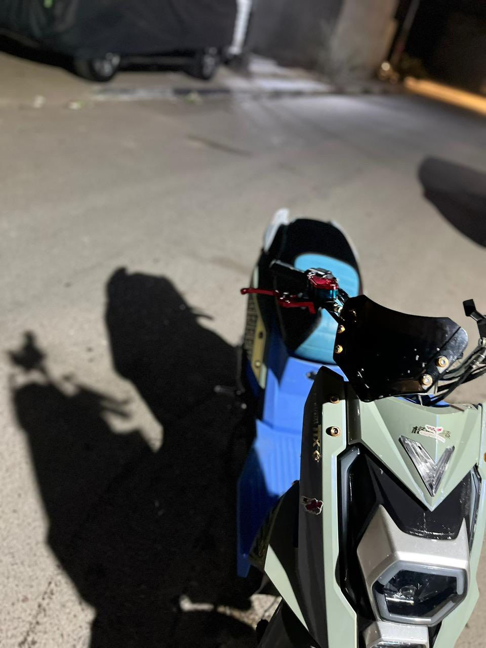 سلام عليكم دراجه سكنس شحن الحجم وسط موديل 2026 الدراجه نضيفه ومرتبه حيل شخط مابيه الدراجه سريعه وشلعته حلوه الدراجه نقص فقط شاشه والبك مايشتغل السعر 800وبيه مجال بسيط  البصره يأسي خريبط قرب مدرسه حاتم الدراجي للتواصل ***********
