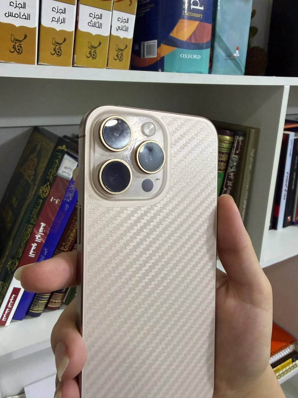 سلام عليكم
iPhone 16 pro max 
نظيف جدا وكامل ملحقاته بطاريه ٩١ 
والجهاز تفحص وين مايعجبك 
والسعر ١٣٥٠ 
ومكاني كربلاء 
***********
