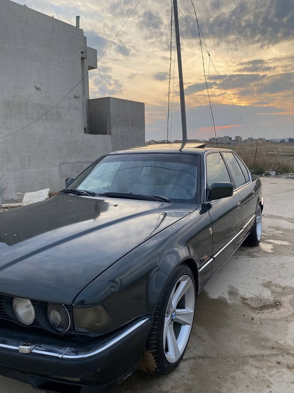 للبيع BMW E32
السعر62
• كير أوتو
• سلايت طكتين
• كشنات جلد مع تدفئة
• التبريد ثلج
• بانكات صاروخية
• سماعات طخم + شاشة + كامرة
• لايت زنون
• سنوية تسقط 2027
• كوبون بانزين موجود

السيارة نظيفة ومرتبة
بيها كم قطعة صبغ فقط
بدون أي ضربة

أبيع حزام

المكان: الموصل
***********. واتس اب
