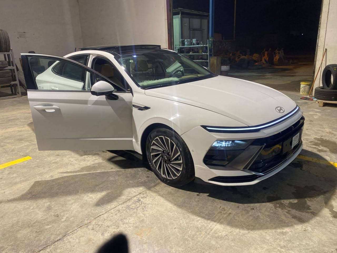 سوناتا هايبرد لمتد 2024
ماشيه 16.000ميل
المواصفات اعلى فئه
صور الحادث مرفقه بدون تبديل بدون فتح بدون دواخل
السعر 222$
