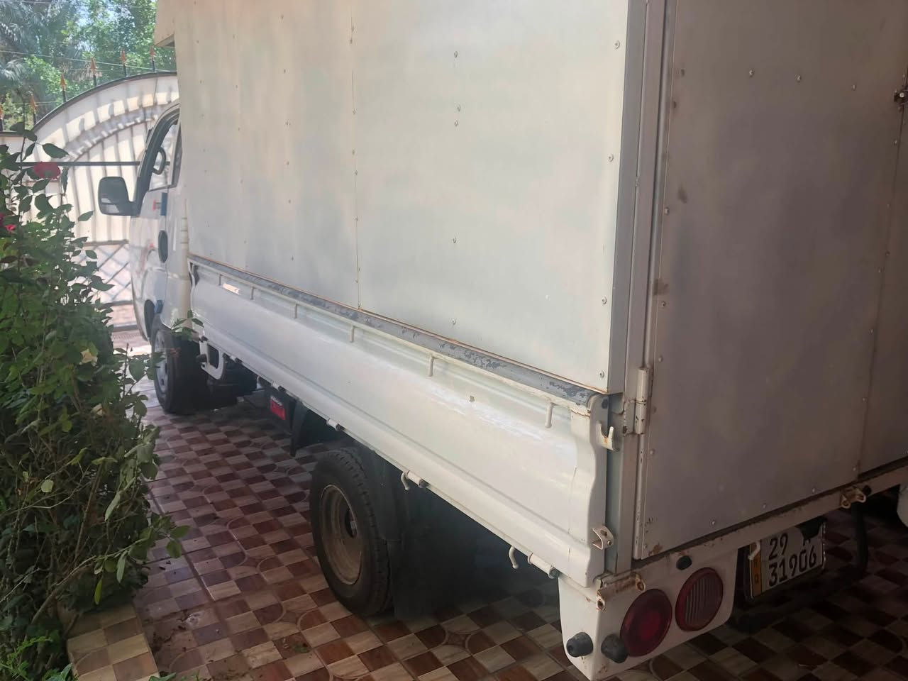 بوكس كيا حمل نثية للبيع مكانة بغداد/ابو غريب 
***********
