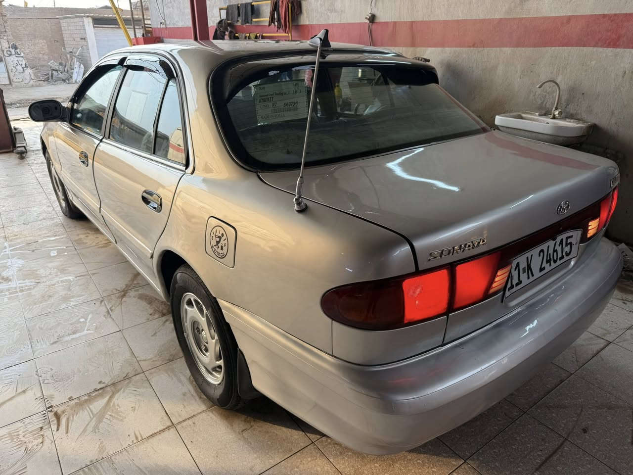 سلام عليكم سوناته تو للبيع موديل 1996 رقم بغداد سنوية لل2027 مصبوغة عام مابيه لا ضربة ولا طخة ولاخياس كير عادي مكينة حجم 2000 مفتوح كير ومكينة جدد صدر امامي خلفي جديد كهربائيات كله شغال ع البلاد سنتر لوك ريمونت تخم تاير المكان ديالى بعقوبة السعر 50 وبية مجال الرقم ***********
