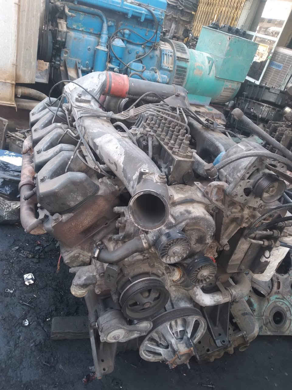 سلام عليكم 
محرك 144 للبيع محرك بي بيرن 
محرك كامل من كافة التفرعات ابيع كامل او ابيع تفصيخ بدون كرنك وسلندر 
العنوان : بغداد / شيخ عمر 
للاتصال:***********
