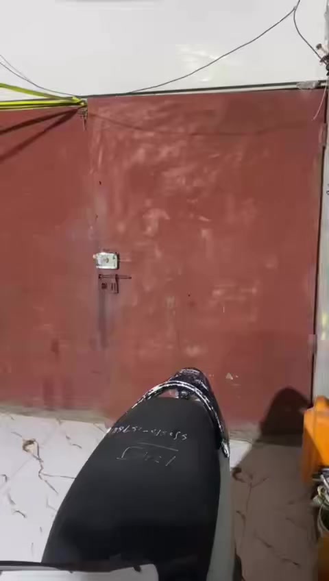 بيت تجاوز للبيع مساحة ١٠٠ متر
عنوانه ناصرية حي العسكري

شارع المدارس قرب مدرسة عمار ابن ياسر

يتكون من غرفة وصاله واستقبال 

ومطبخ وطارمة وصحيات 

جاهز للسكن 

سعر 13 بي مجال 

للاستفسار اتصل 

***********

***********
