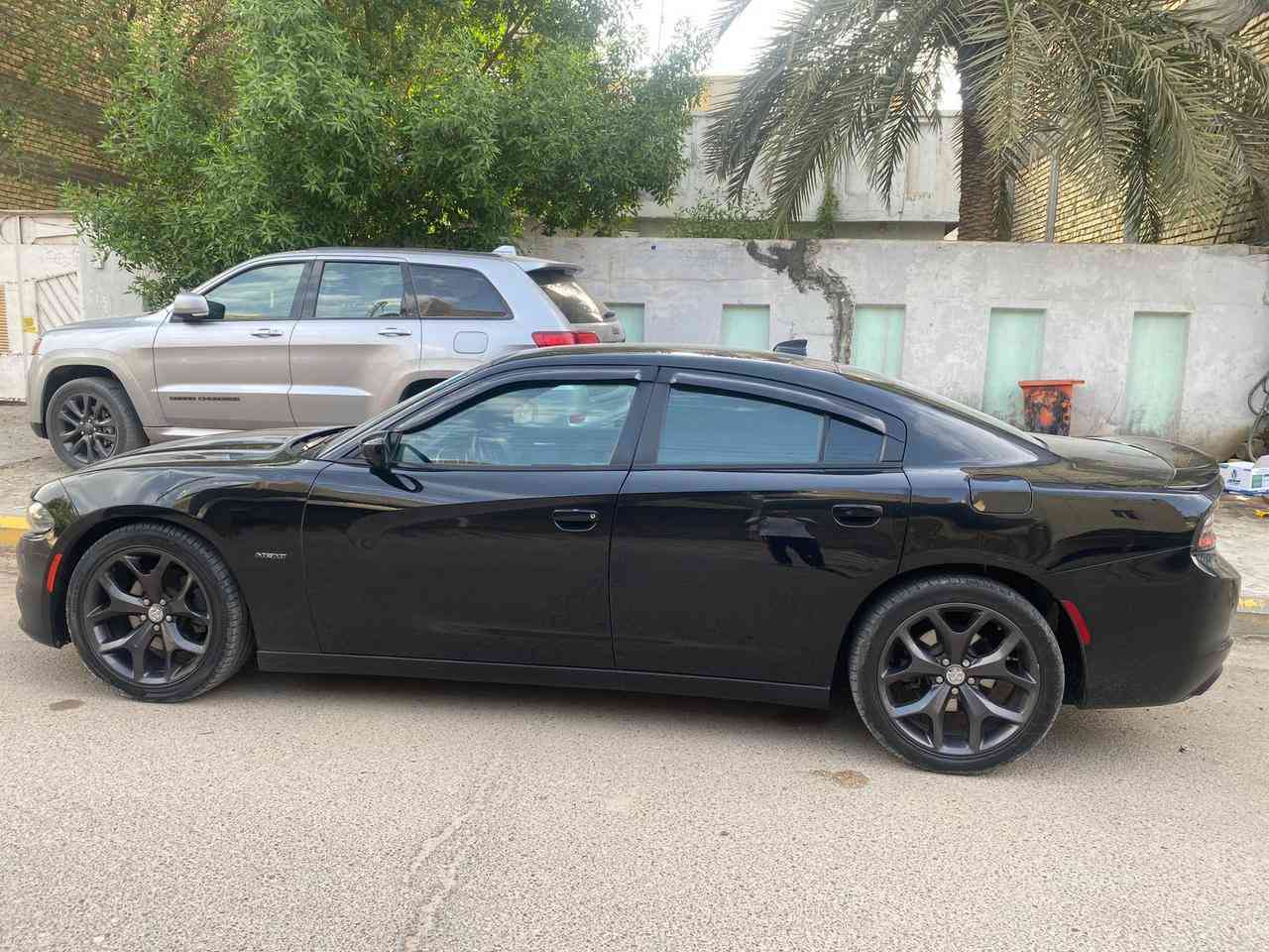 جارجر 2016 رقم بغداد  محرك 8سلندر هيمي بسمي حادث جاملغ خلفي بدون ايرباك مكاني ناصريه ماشيه 70 السعر 190 للاستفسار الاتصال***********
