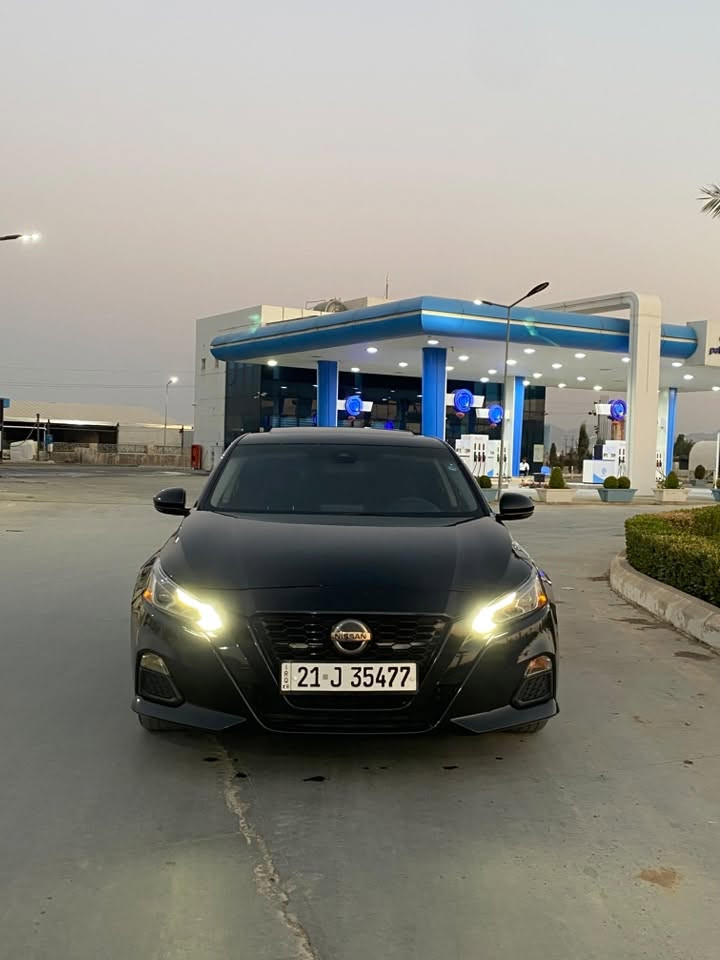Nissan altima SV Plus+ 
فول كامل ٤٩مايل ماشي صلايد رادار بريك بصمه كشنات هيتر بصمه شغال فول فول 
سنوي جديد 
بدون صبغ بدون تبديل 

1N4BL4DV7MN409947 رقم شاصي
***********
