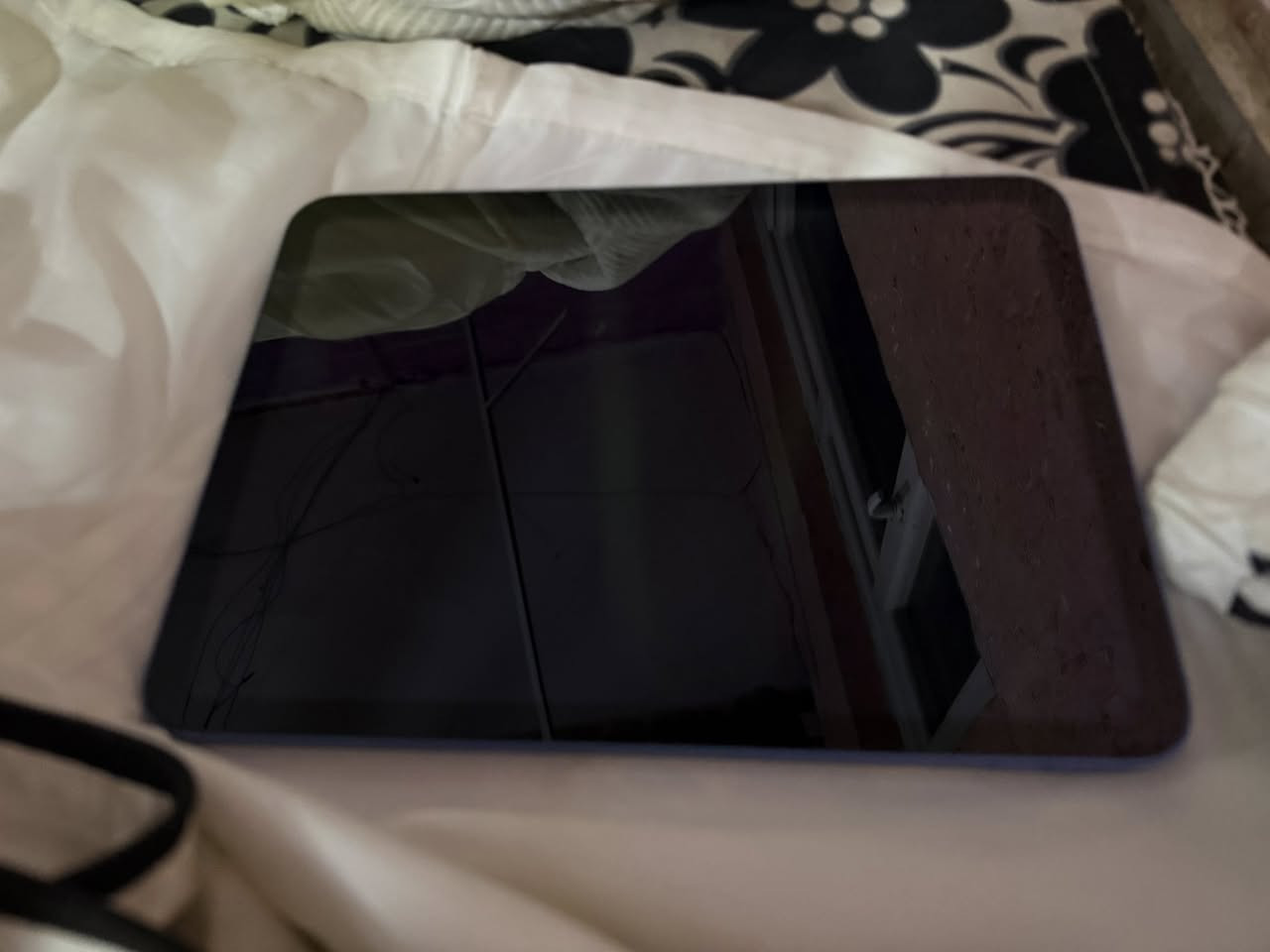 ايباد ١١
استعمال قليل البطاريه ٩٨
بغداد 
***********
