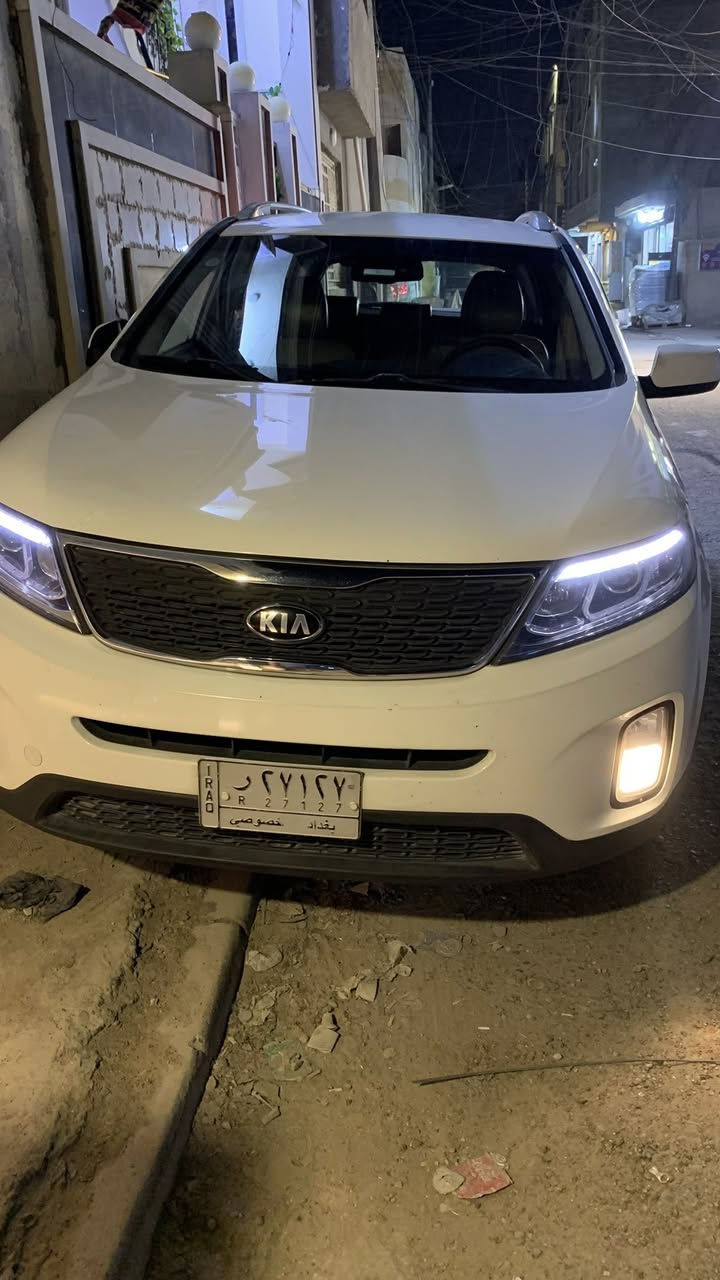 السلام عليكم
الوصف بالصور
سورنتو 2015 خليجية 6 سلندر 7 راكب 3 قطع تبريد كشنات جلد لد نهاري نظام ايكو
اخذتهة ماشية 30 وهسة 79 على ايدي فقط
السعر 210
***********
بيهة مجال حك الجية
تحياتي
