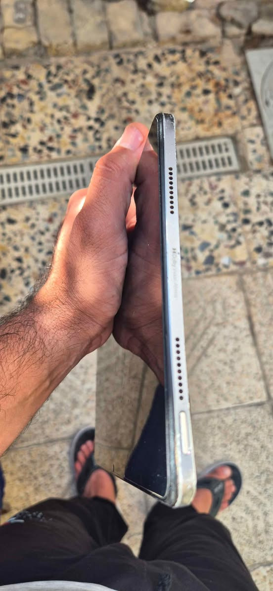 بيع او مراوس مع ٧ برو مكاني مدينة الصدر 
تاب شاومي ٦ رام ٨ ذاكرة ٢٥٦ شحن سريع وسريع جدا بي فطر بالأسفل لكن بدون اي تأثير عليه والنظافة واضحه بغداد, العراق


**إذا كنت صاحب هذا الإعلان وتريد حذفه لأي سبب، رجاءا أرسل رسالة إلى الدعم الفني**