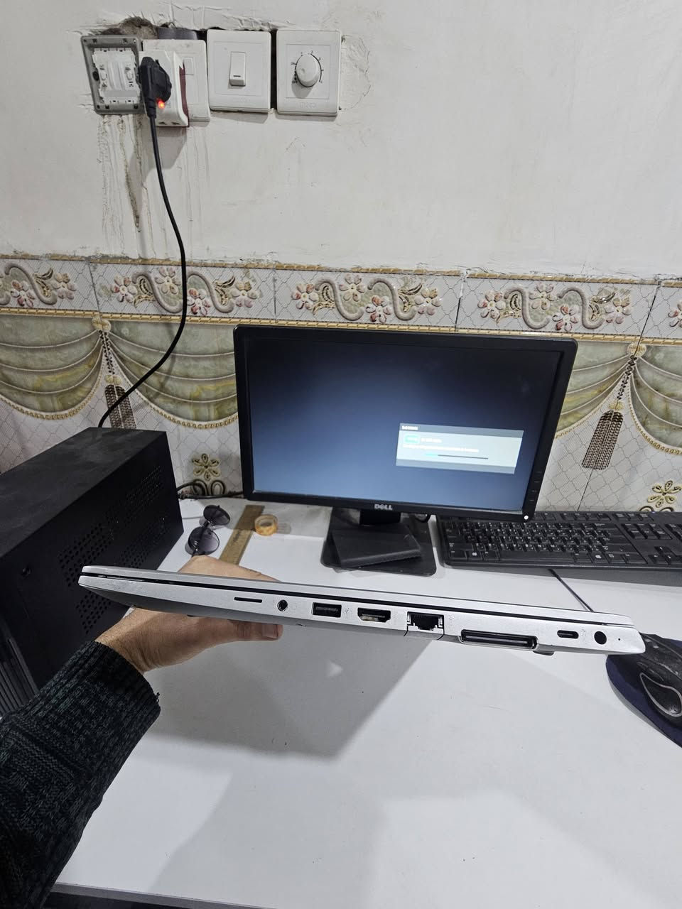 السلام عليكم
لابتوب hp elight book
رام 16
هارد 512
الجهاز جداً نظيف وقوي للتصميم والدراسة وتشغيل الألعاب الضعيفة والمتوسطة مثل GTA V
باقي المواصفات موجوده بالصور
ملحقاته:- شنطة + ماوس + شاحنته الأصلية
السعر المطلوب 500 ألف 
مكاني:نجف-كوفة ويتوفر توصيل
للإستفسار مراسلتي دايركت أو الإتصال على الرقم التالي:- ***********
