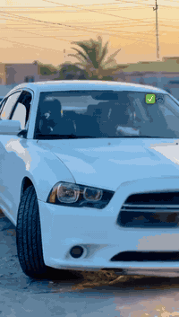 جارجر 11
رقم ذي قار دولي سياره كامله من كلشي 
مكينه كير كفاله جديده ستوني مبدلهن 
دبلات لوي اماي خلفي جديد 
غرفه حضن جديد   وارد امريكي جاملق وبنيد وبيه قطعتين بلعراق  اثر خياس لا ضربه ولا معجون كفاله 
وبيه رشات مال جراد سياره كفاله من لضربه بس مال لوارد مكان كربلاء  
رقم ***********
سعر 125
