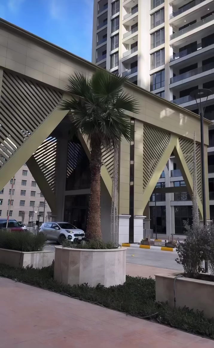 � للبيع – شقة مميزة في مجمع أبراج النخلة

 • 📍 الموقع: شارع مطار المثنى – عمارة مرجان
 • 🏢 الطابق: 2
 • 📐 المساحة: 221 م² (وسطية)
 • 🌟 الإطلالة: داخلية
 • 🛏️ عدد الغرف: 3 غرف نوم

✅ مناسبة للسكن أو الاستثمار

📩 للاستفسار والتفاصيل: رسالة خاصة أو الاتصال على ***********
