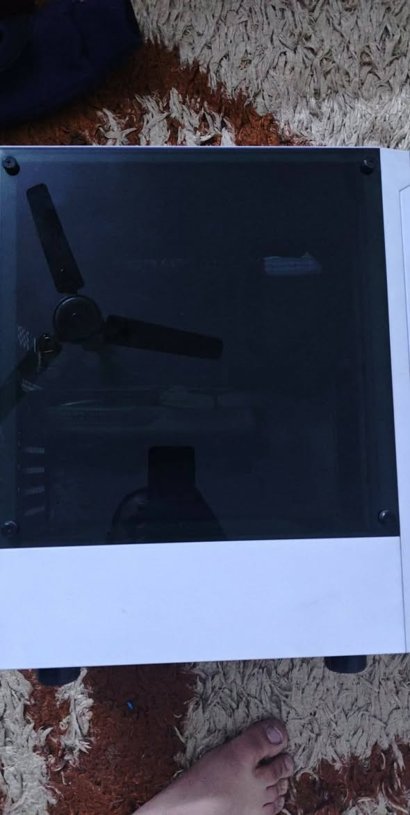 🔥 للبيع تجميعة Gaming قوية ونظيفة 🔥
📌 جاهزة للشغل والألعاب الثقيلة
🖥️ شاشة ASUS Gaming 24"
FHD 1080p | IPS | 180Hz | 1ms | FreeSync / G-Sync
✨ المواصفات:
🧠 معالج AMD Ryzen 5 5600
🎮 كرت شاشة RTX 4060 أداء عالي جداً
🧩 مذربورد ASUS Prime B550M-K
❄️ تبريد مائي GAMDIAS Aura GL240 RGB
⚡ باور سبلاي Segotep GM750W 80+ Gold (أصلي، قوي، أمان عالي)
💪 يشغل كل الألعاب الحديثة على High / Ultra
RAM/16
🎥 مناسب للألعاب، المونتاج، والبث
📦 الحالة: استعمال نظيف / كلشي شغال 100%
🧪 الفحص موجود للجادين
💰 السعر: 1,400,000 دينار فقط
📍 المكان: (بغداد حي العامل ويوجد توصيل)
📞 ***********
فقط واتساب واتصال متوفر 
وياها UBS 2 وماوس وكيبورد هدية 
✨ فرصة ما تتعوّض ✨
